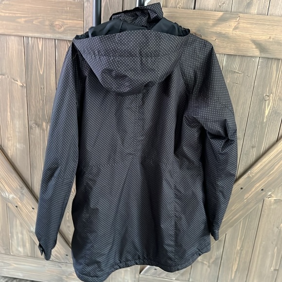 Women’s Columbia Jacket - Picture 4 of 5
